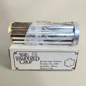 Vintage Pampered Chef Valtrompia‎ Flower Bread Tube Mold #1550 – Unused w Box